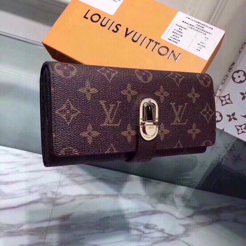 LV-034Wallet
