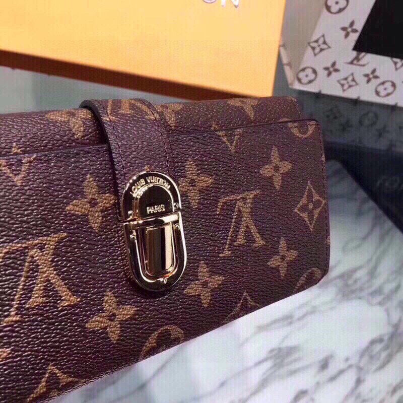 LV-034Wallet