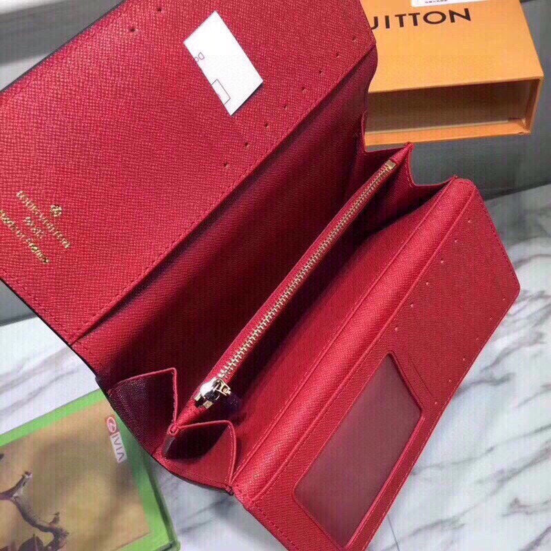 LV-034Wallet