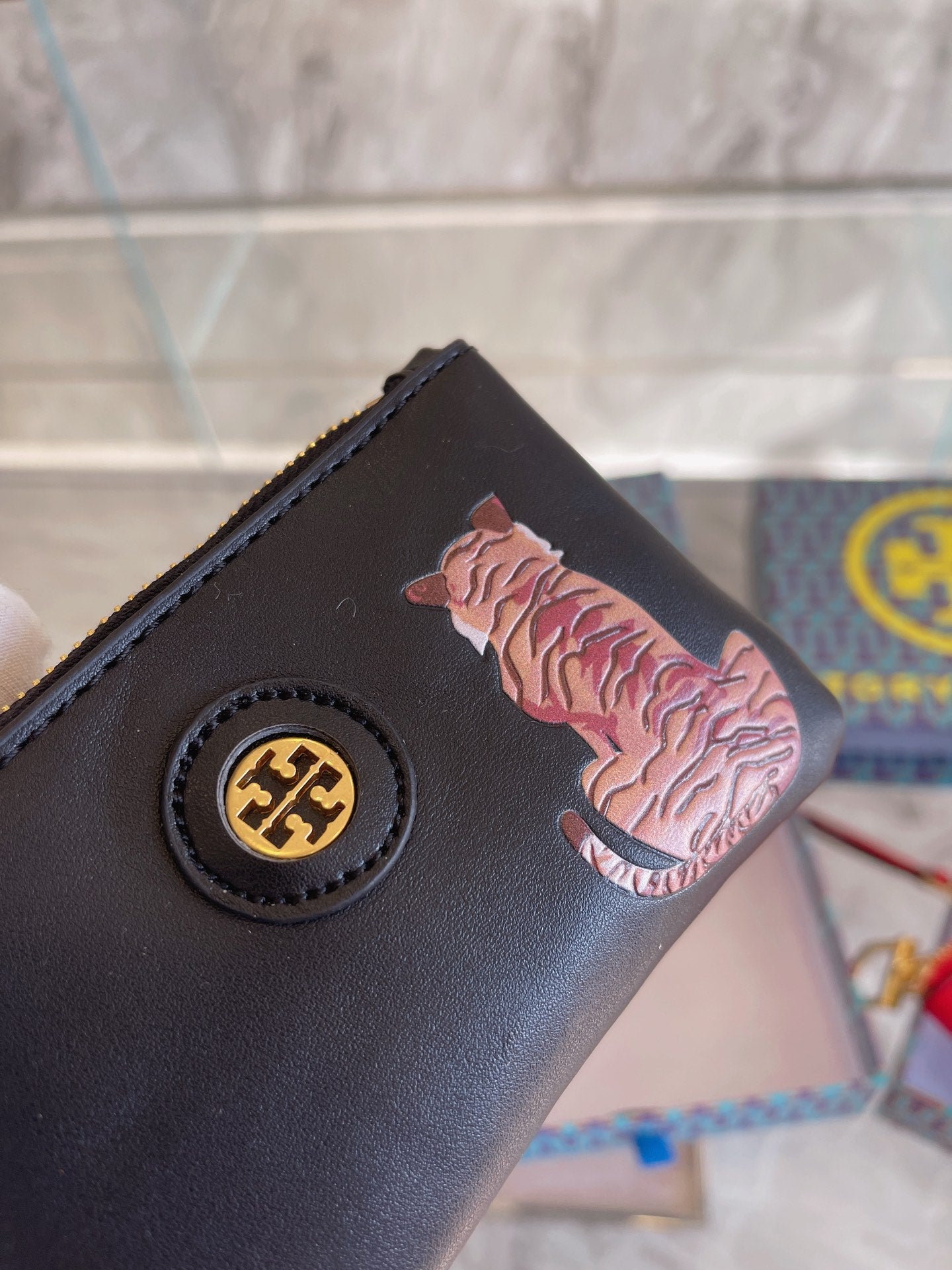 TB-001Wallet