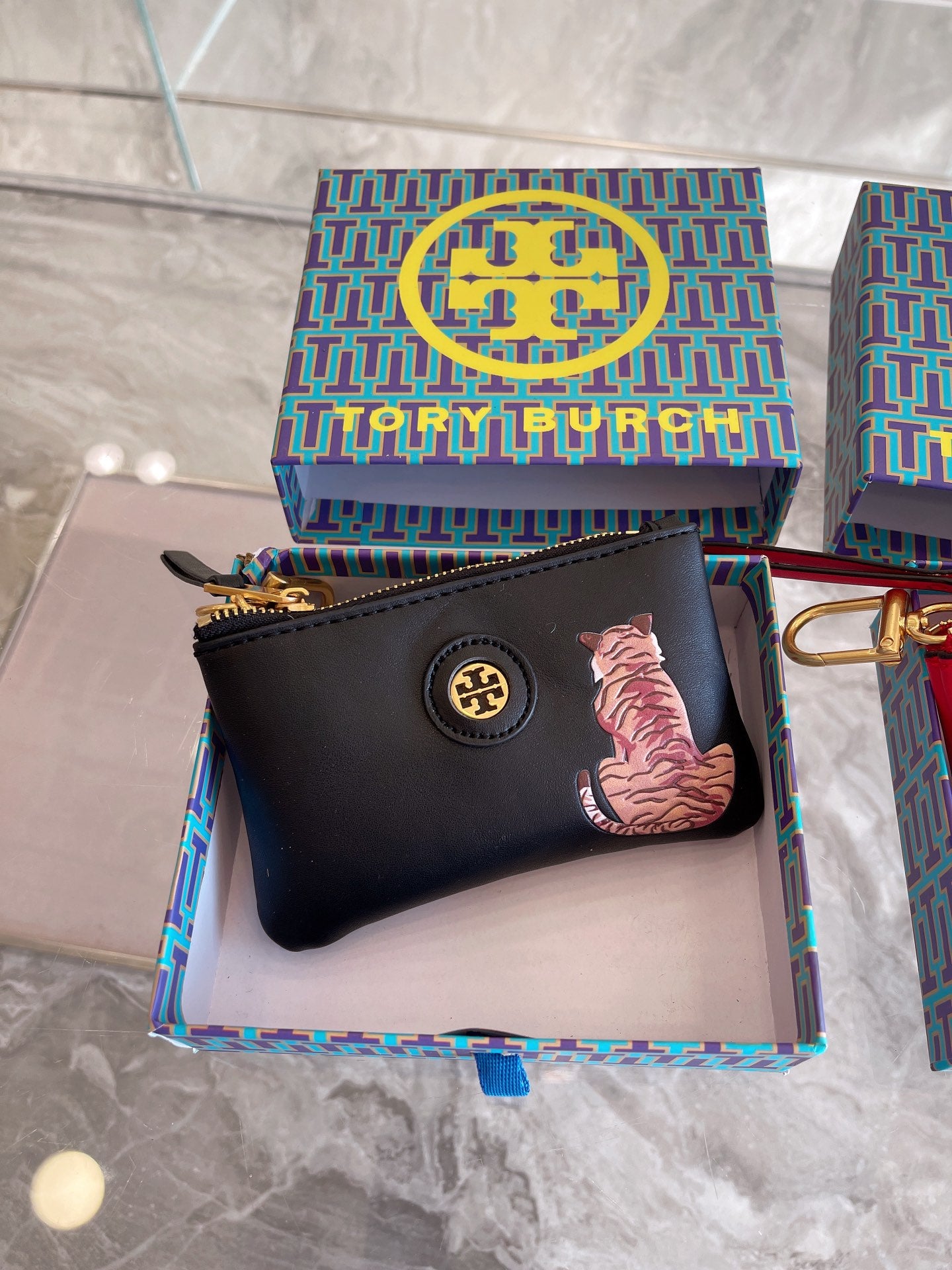 TB-001Wallet