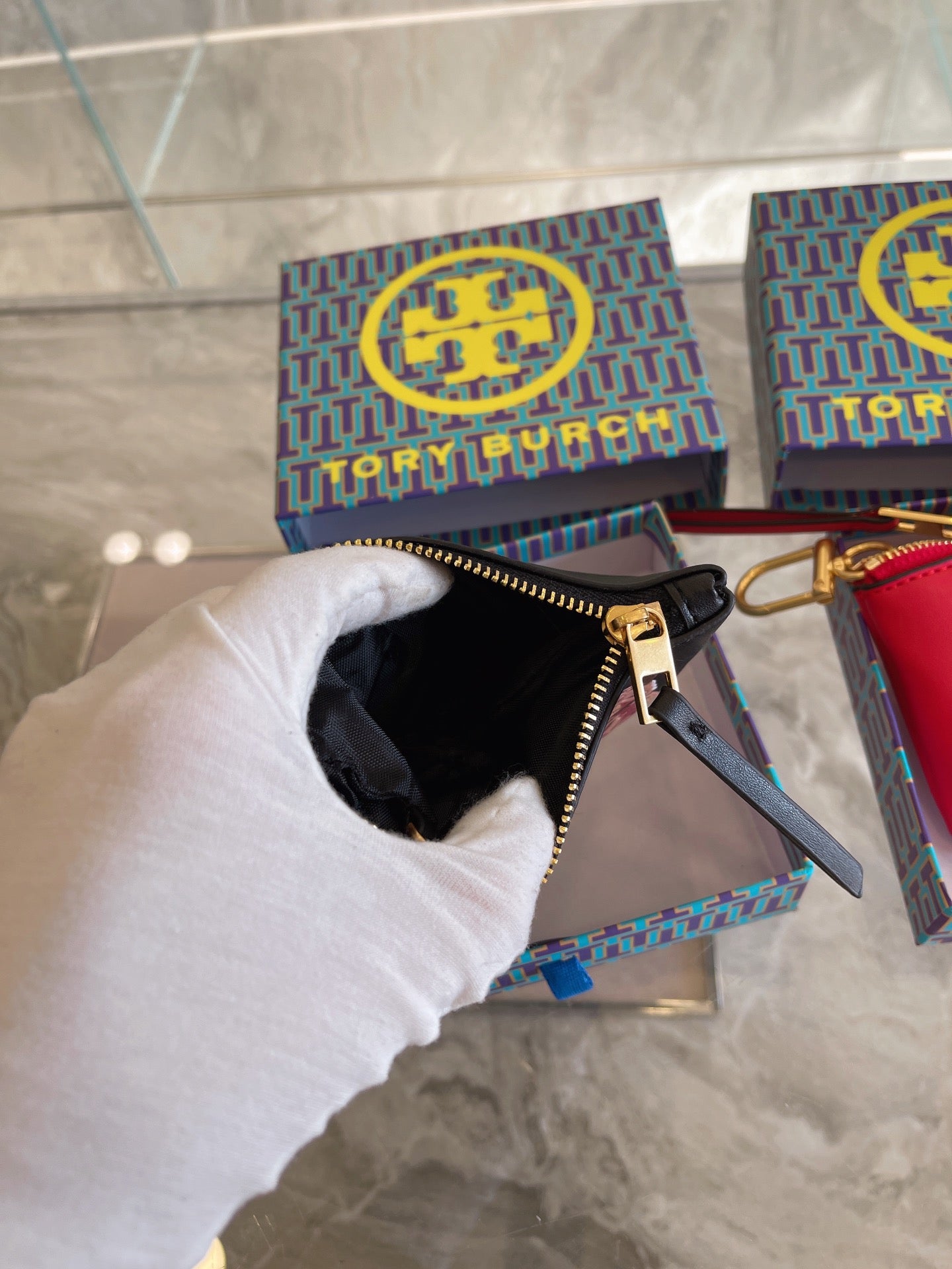 TB-001Wallet