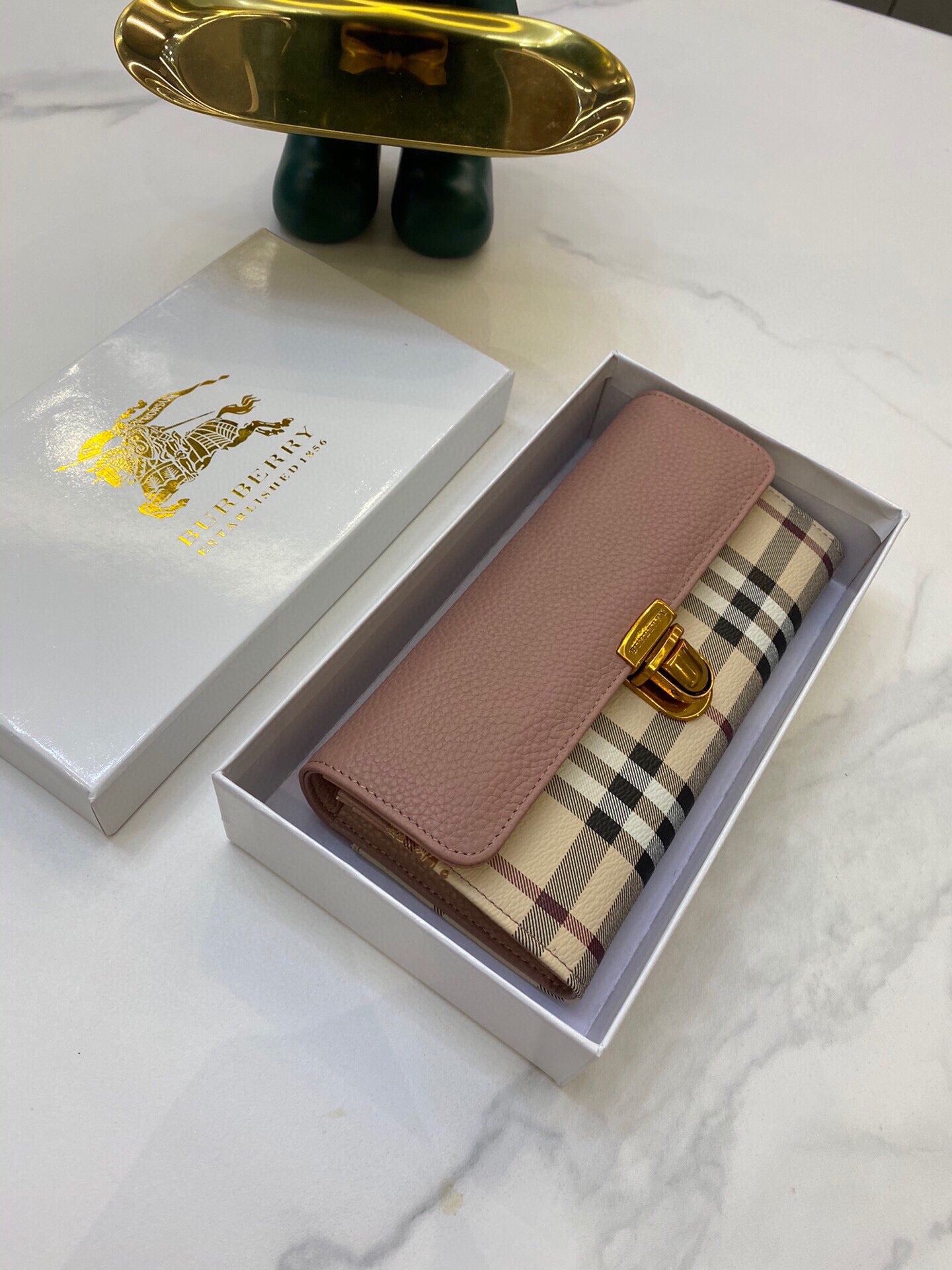 Bureberry-001Wallet
