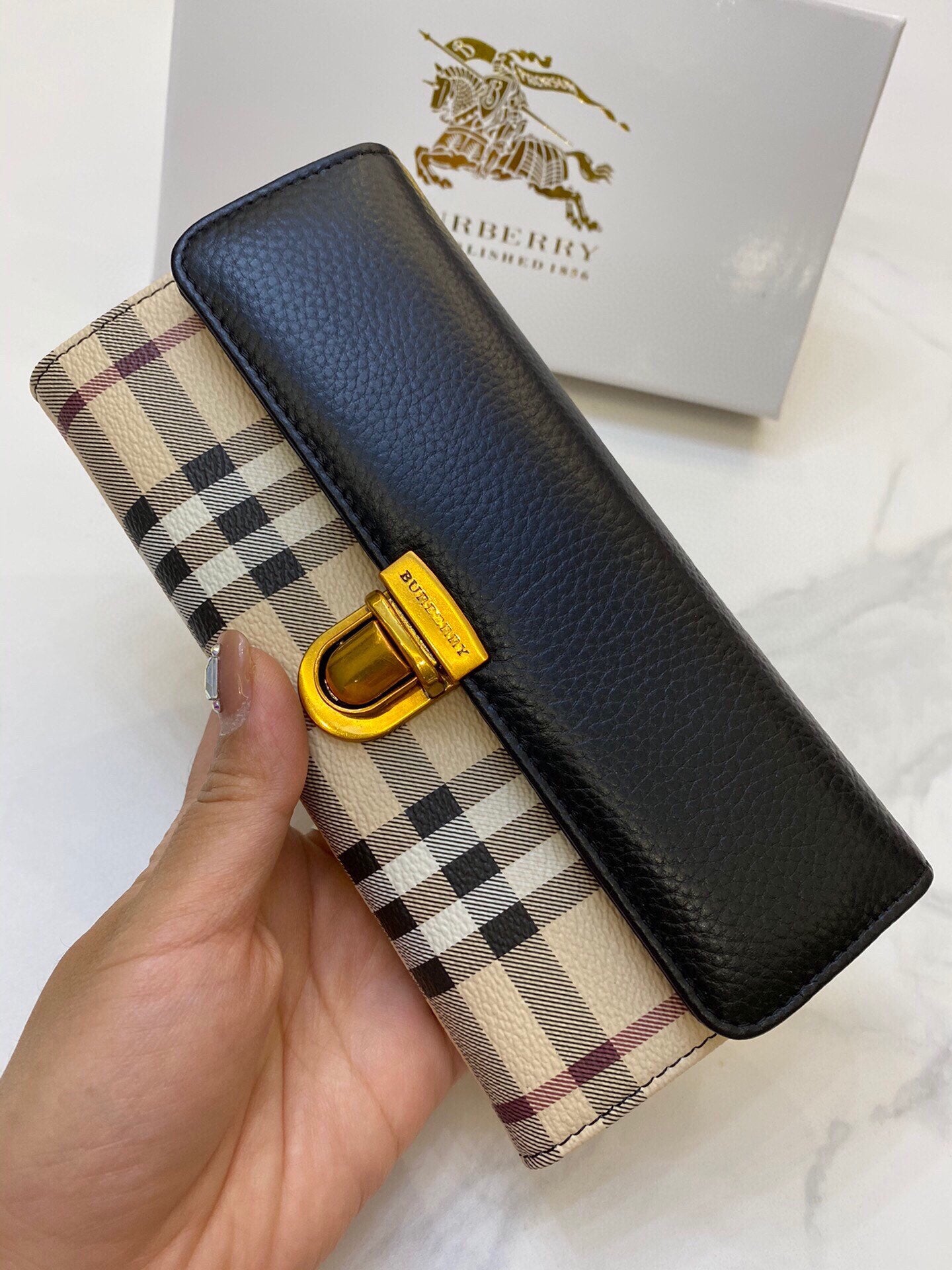 Bureberry-002Wallet