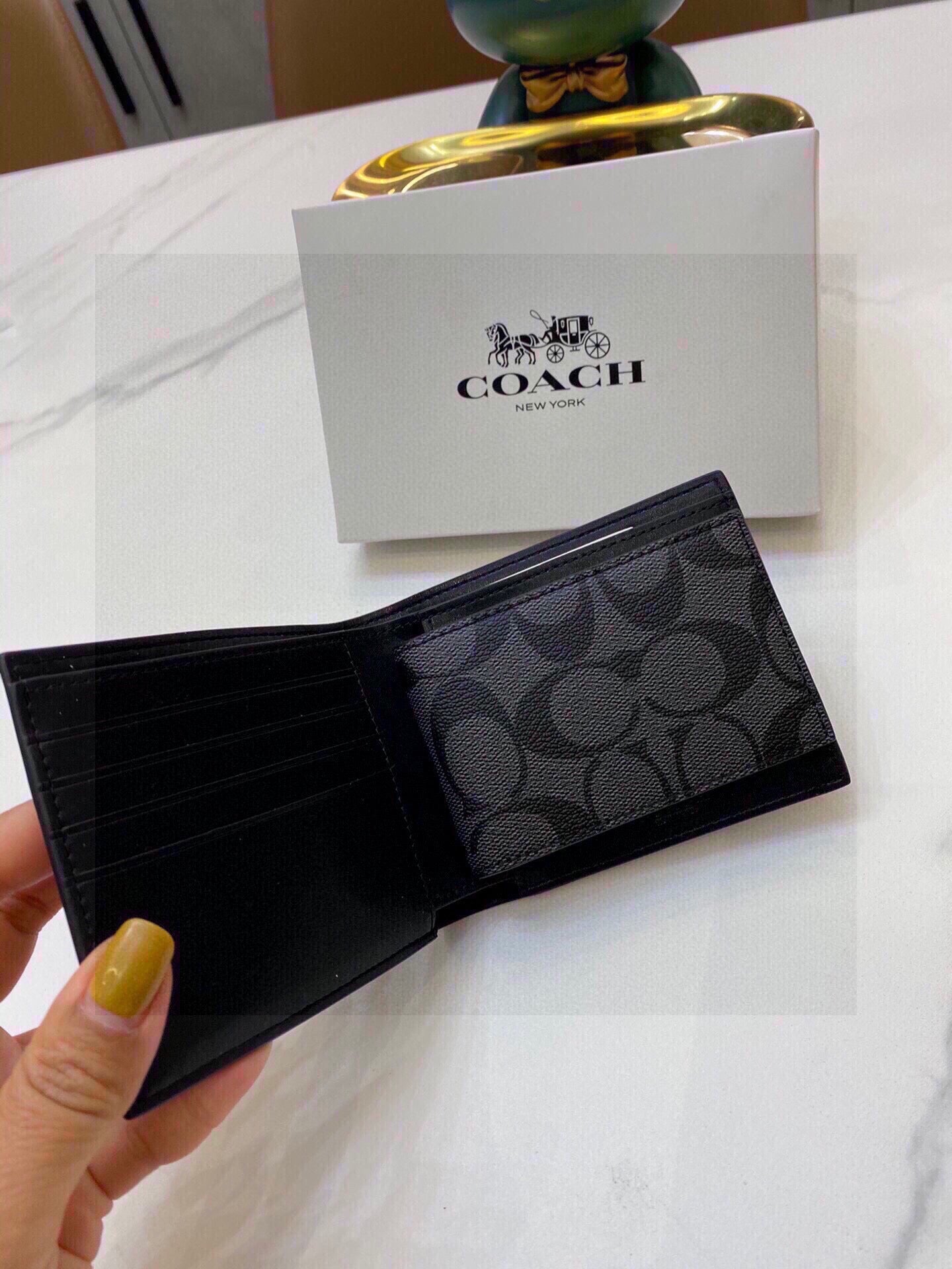 COACH-002Wallet