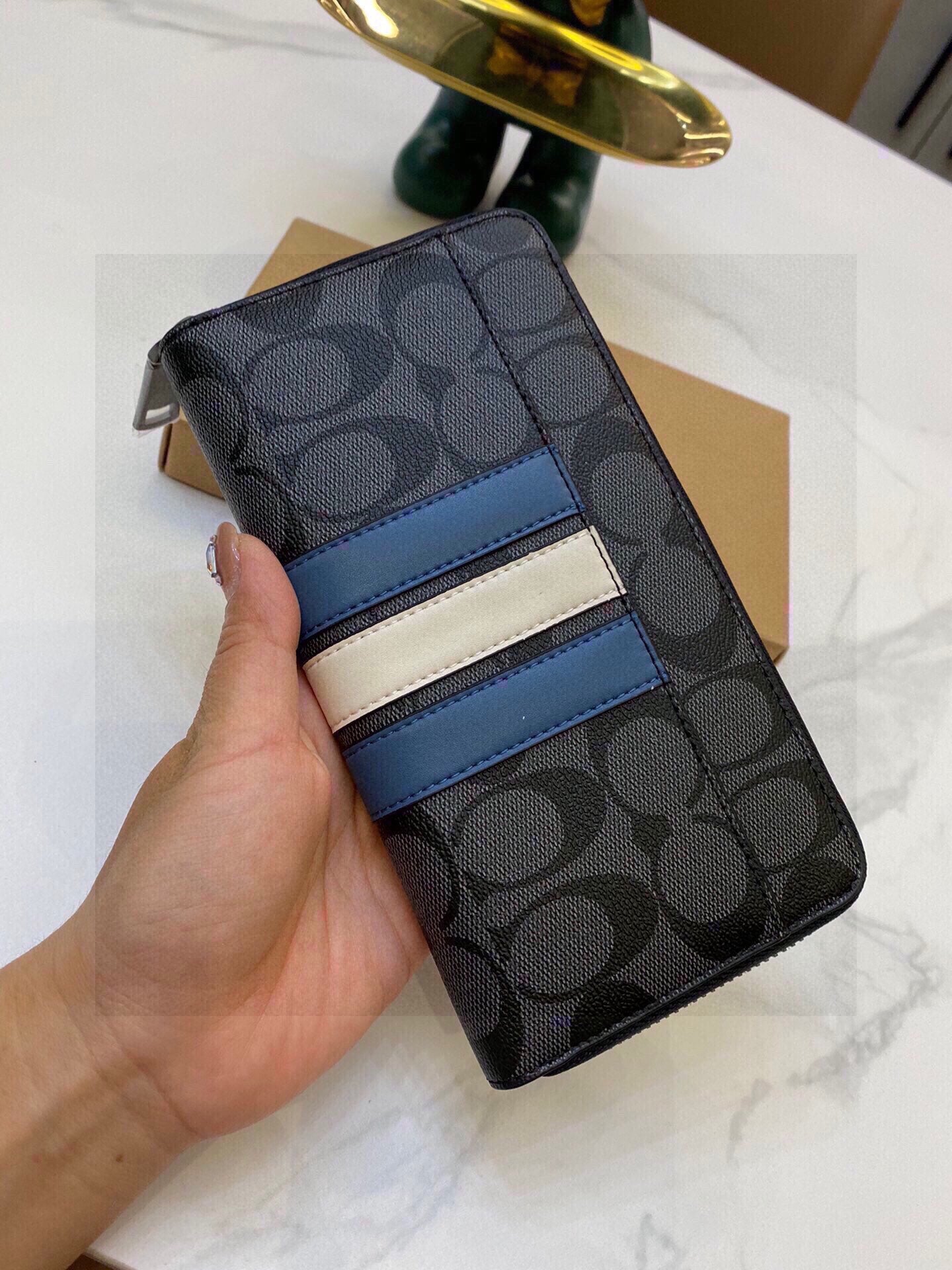 COACH-001Wallet