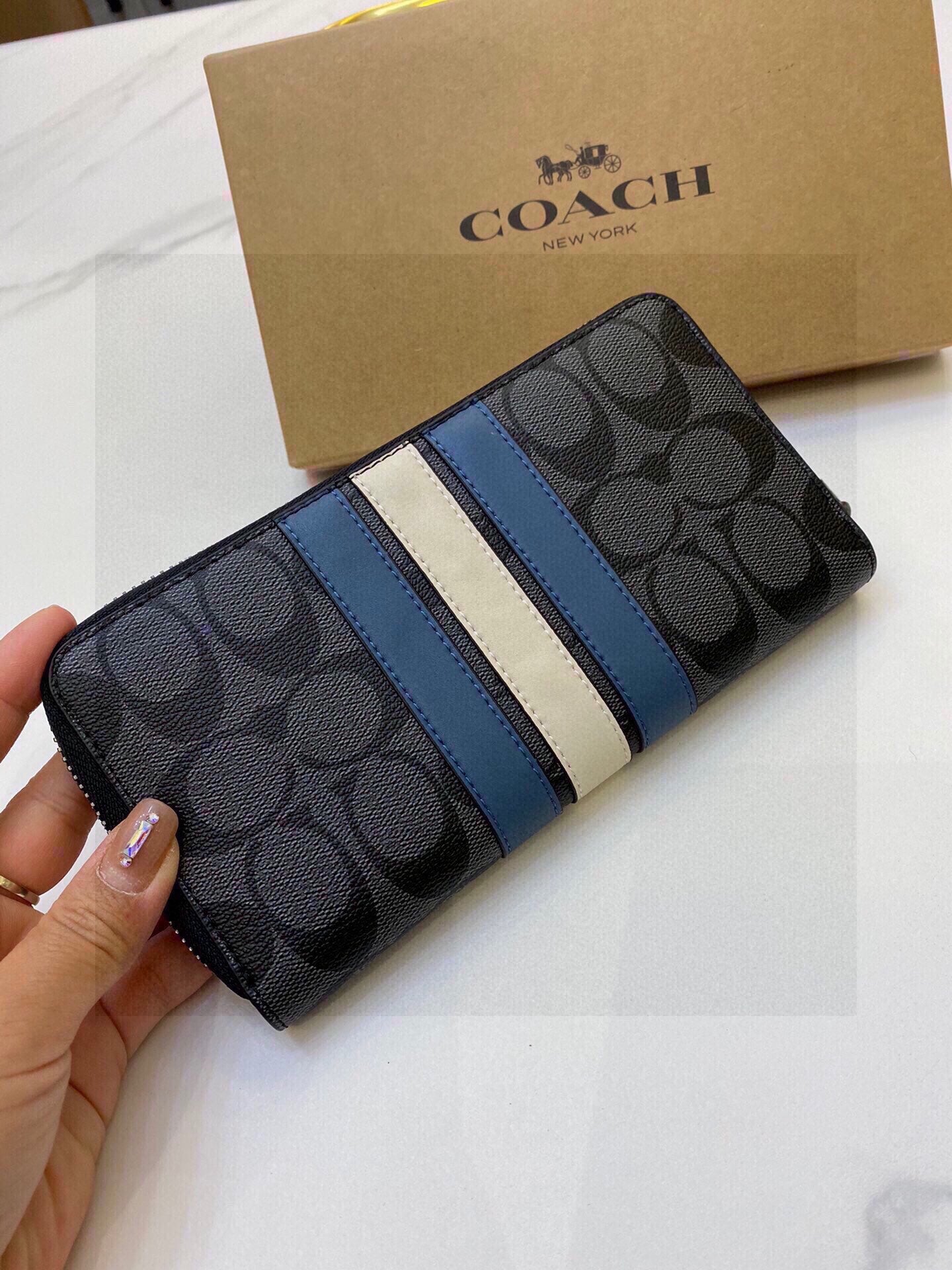 COACH-001Wallet