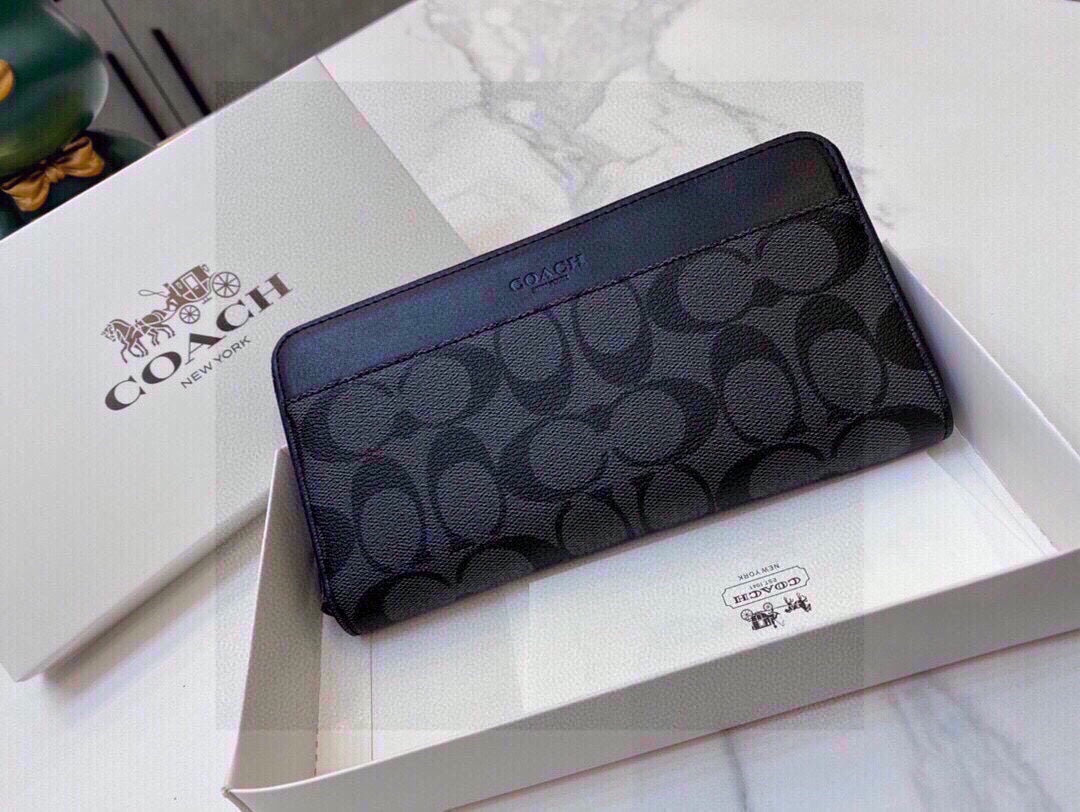 COACH-006Wallet