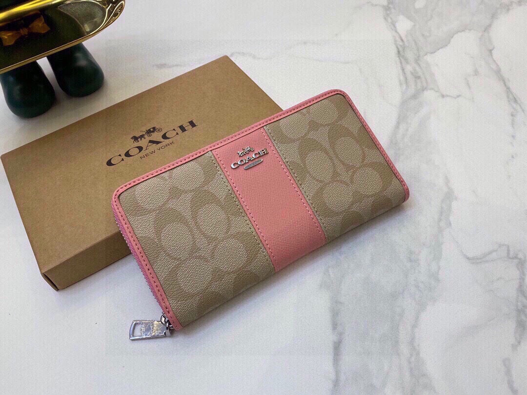 COACH-008Wallet