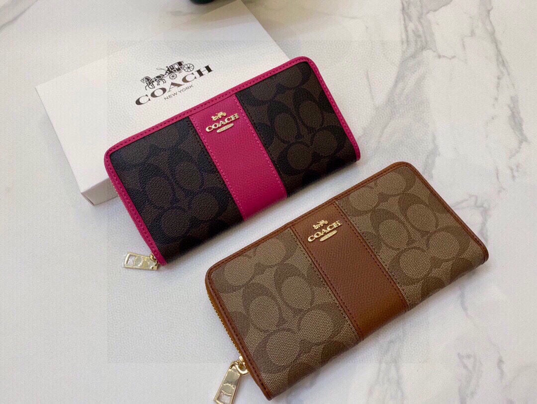 COACH-009Wallet