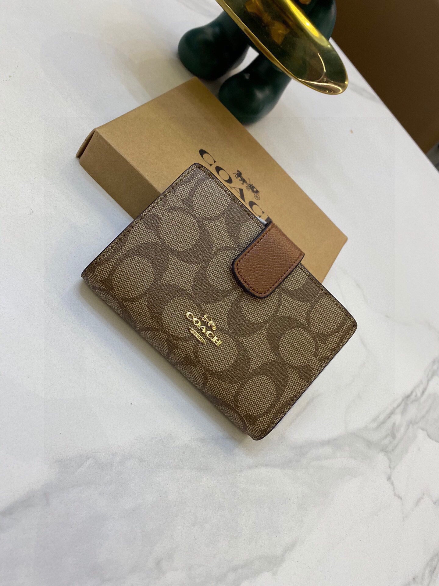 COACH-010Wallet