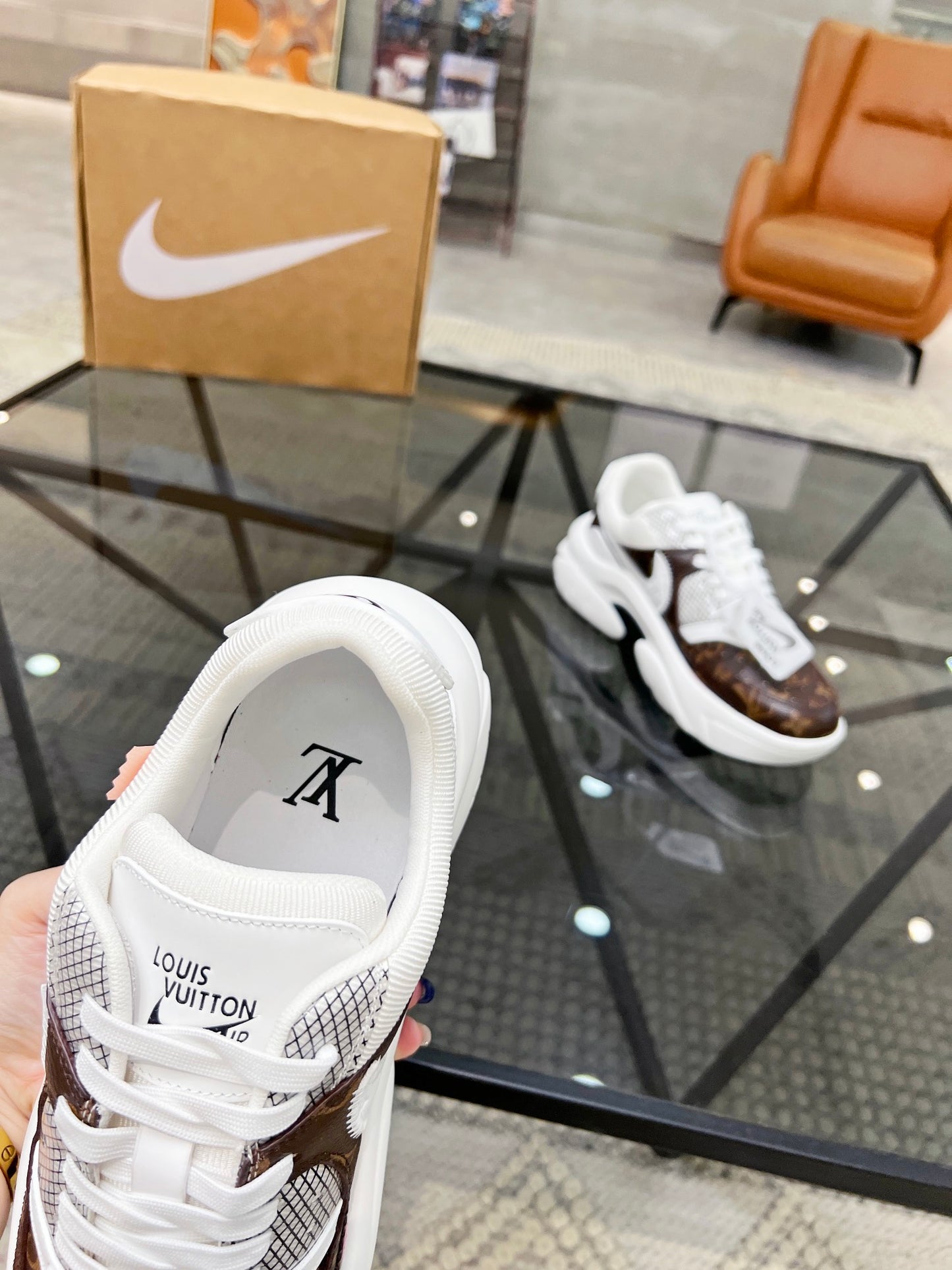 Gucci-184Shoes