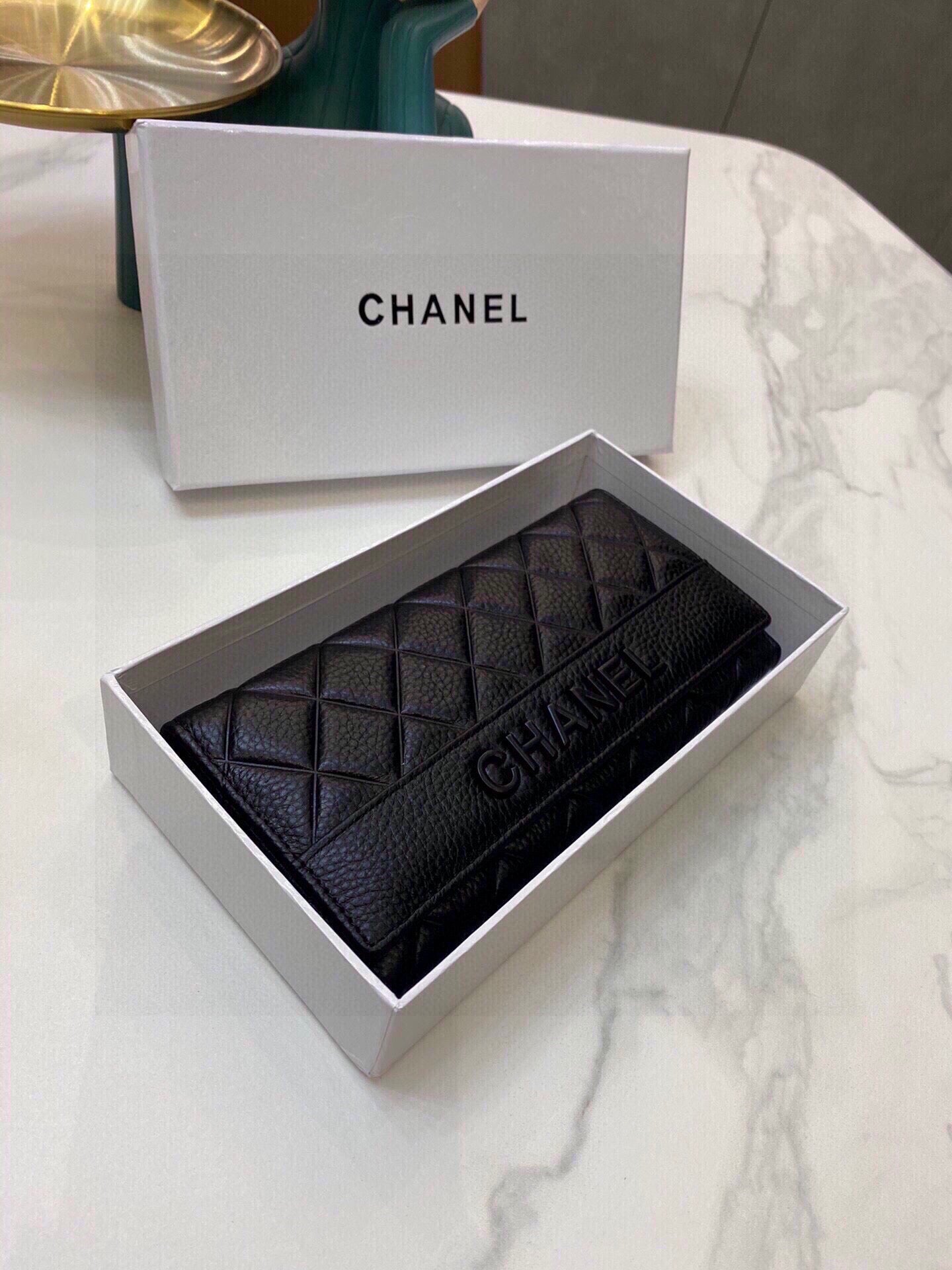 CHANEL-011Wallet