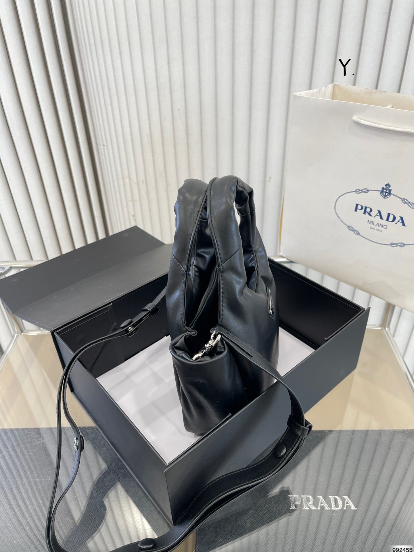 PRADA BAG-009