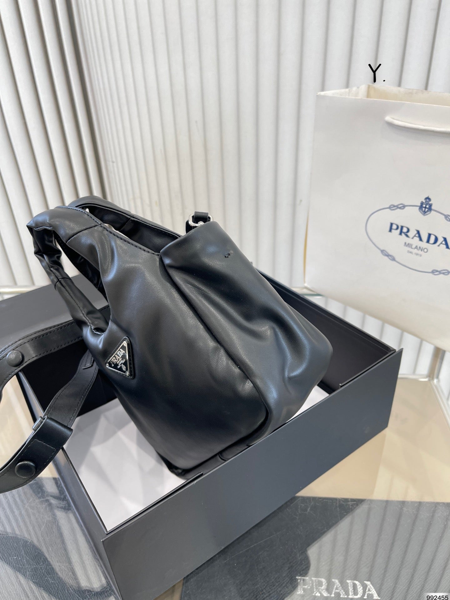 PRADA BAG-009