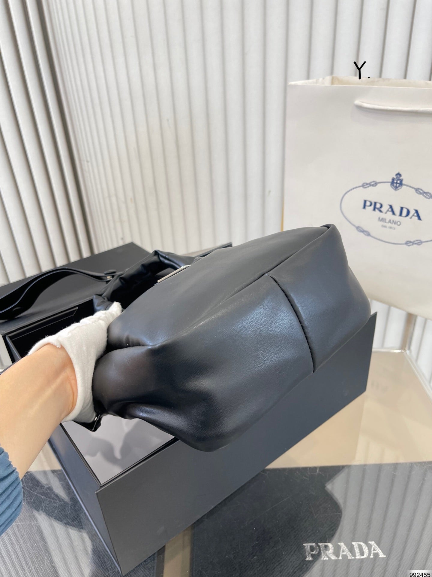 PRADA BAG-009