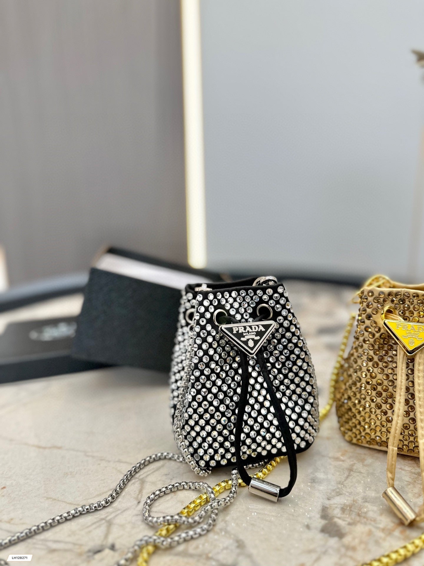 PRADA BAG-016