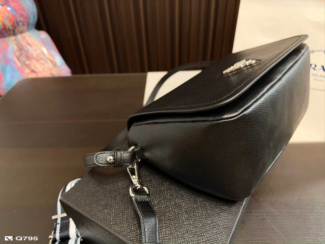 PRADA BAG-020