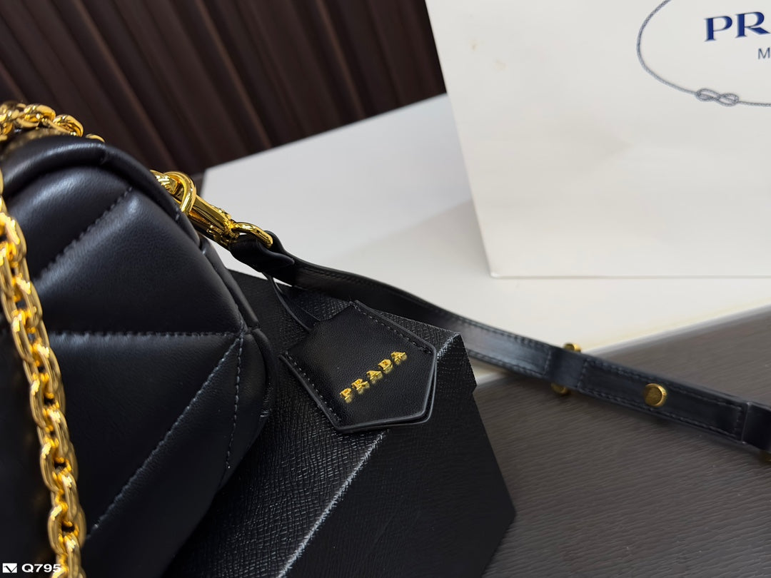 PRADA BAG-024