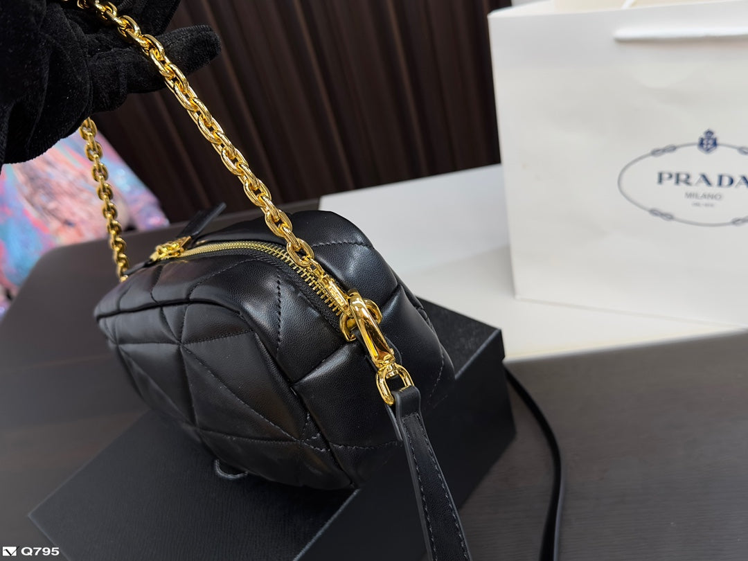 PRADA BAG-024