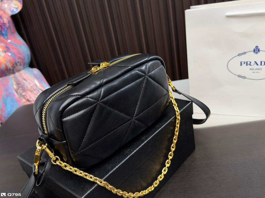 PRADA BAG-024