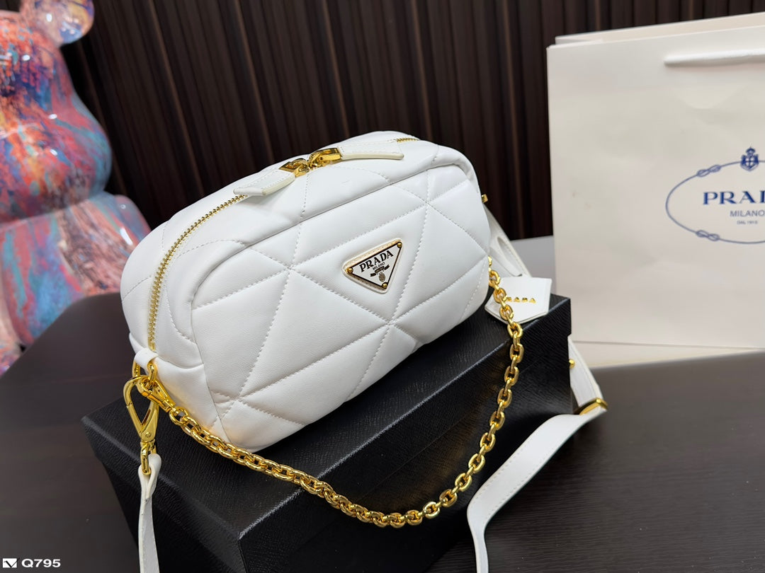 PRADA BAG-025