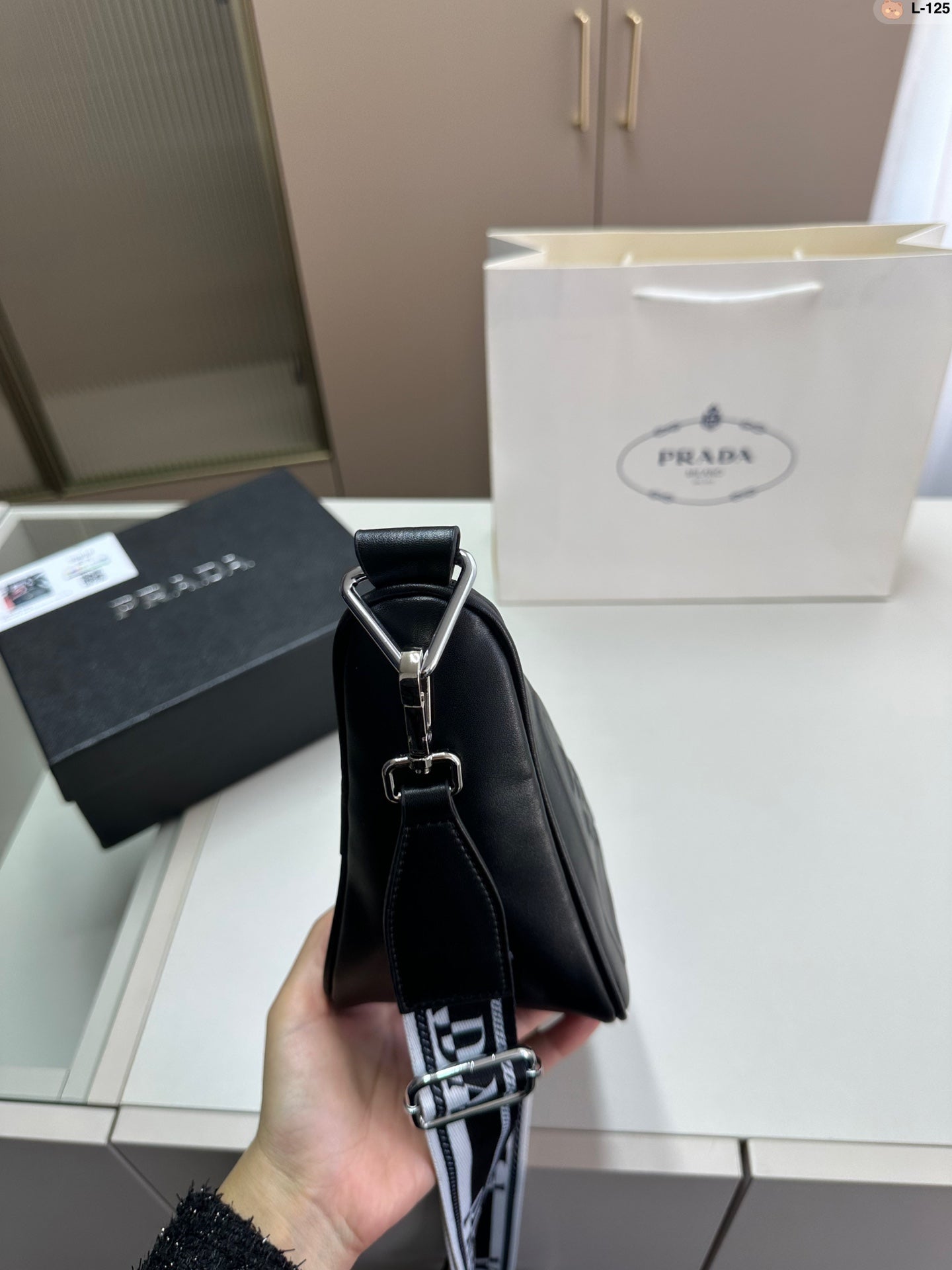PRADA BAG-040