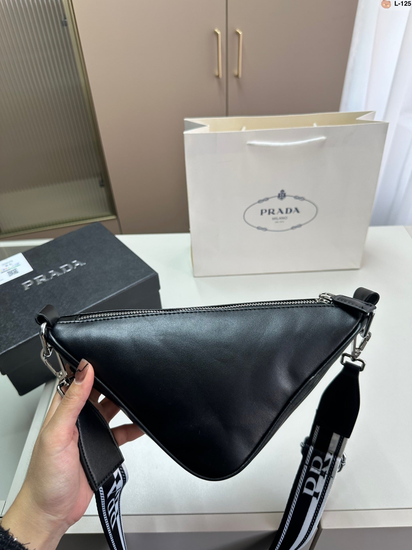 PRADA BAG-040