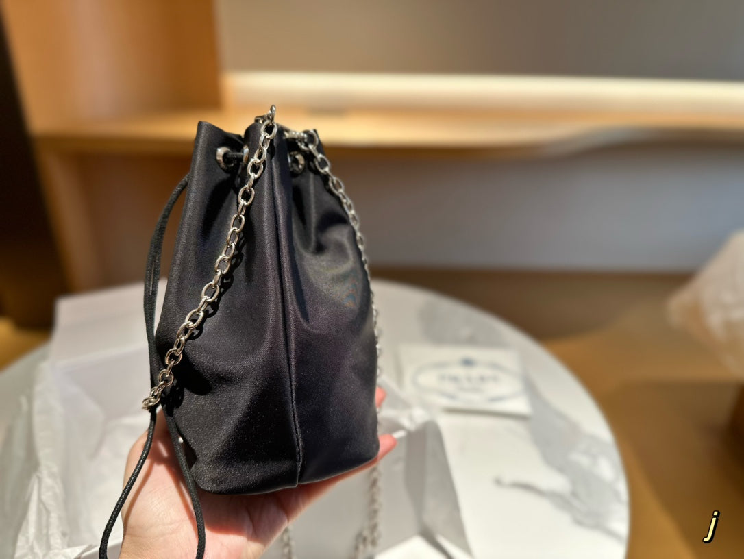 PRADA BAG-043