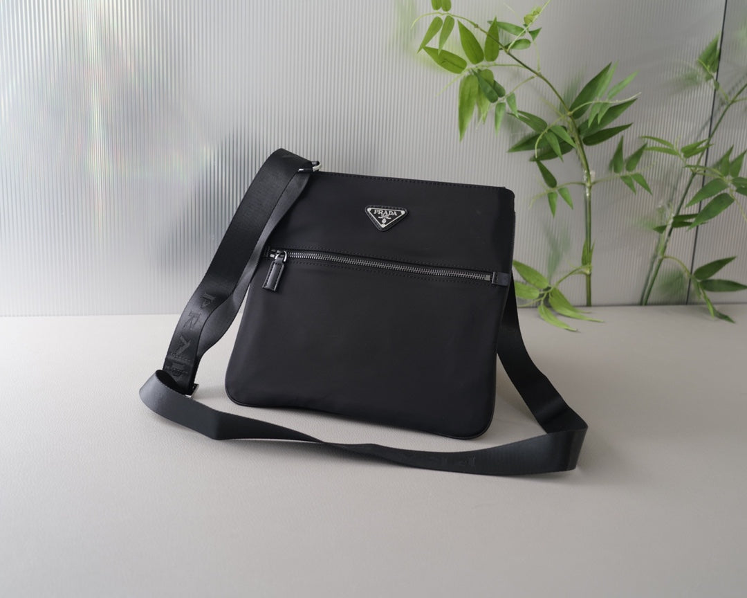 PRADA BAG-044