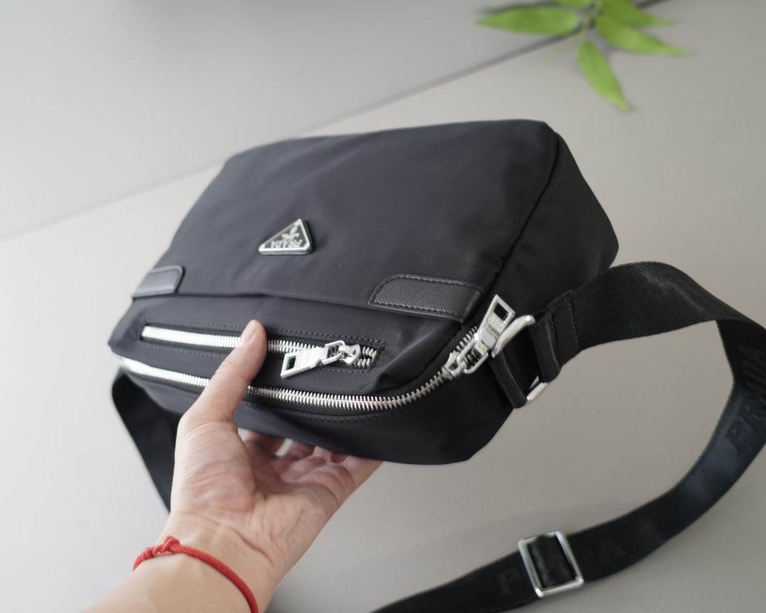 PRADA BAG-045