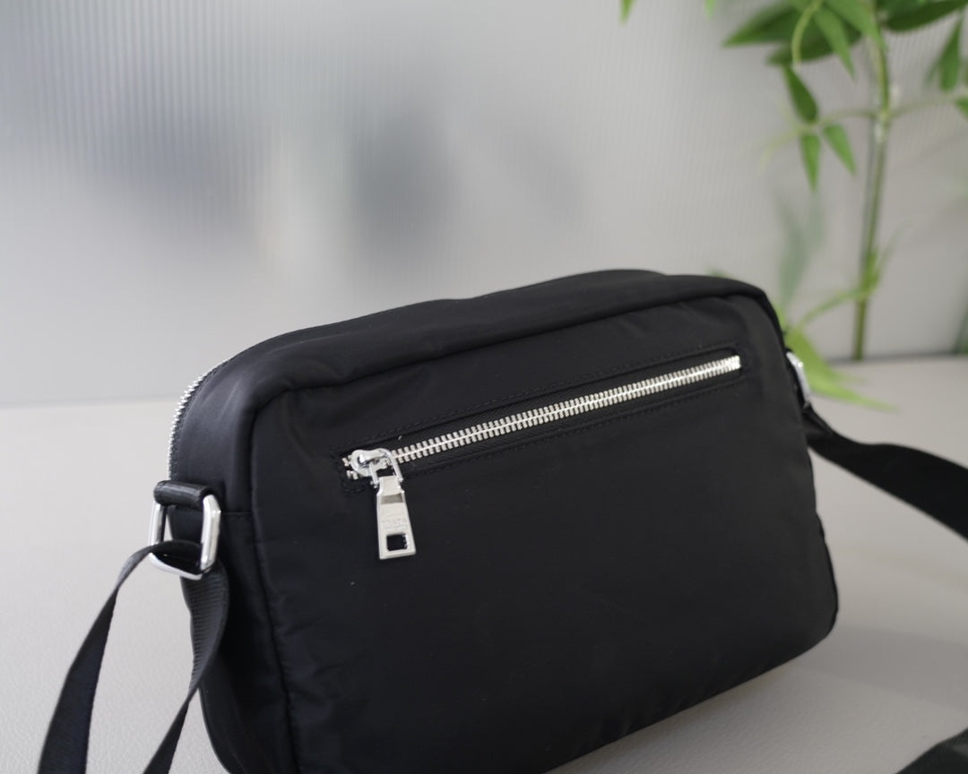PRADA BAG-045