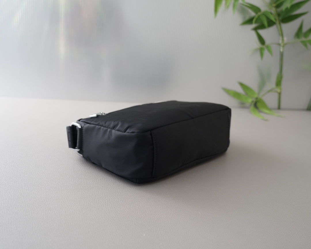 PRADA BAG-045