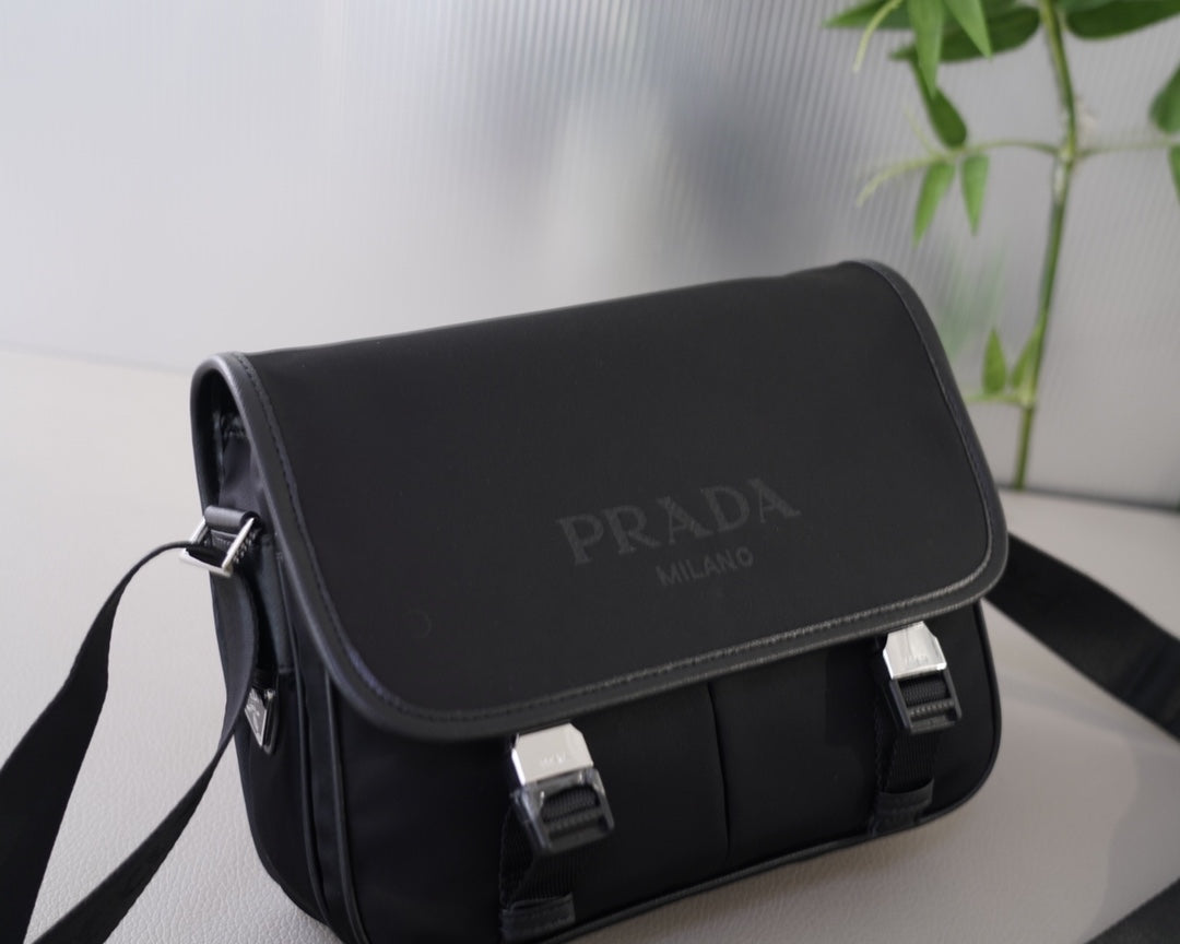 PRADA BAG-046