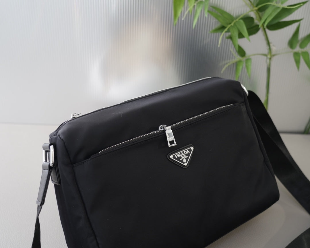 PRADA BAG-047