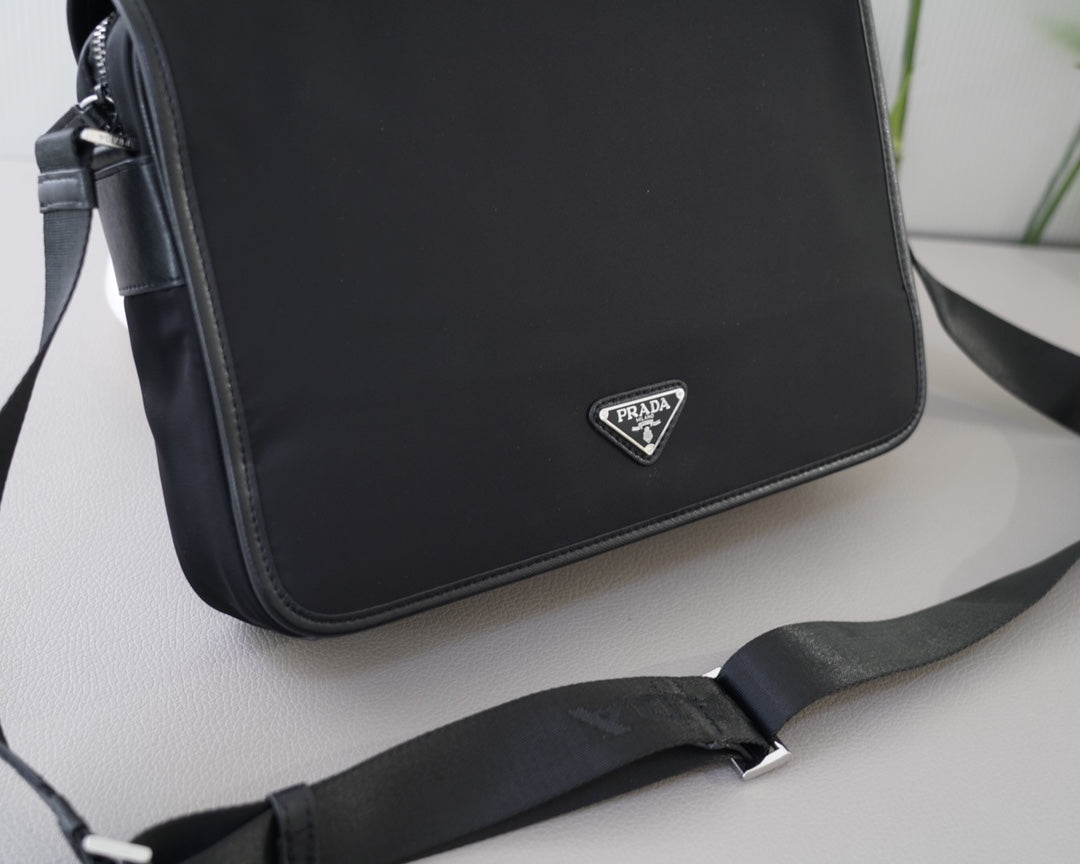 PRADA BAG-048
