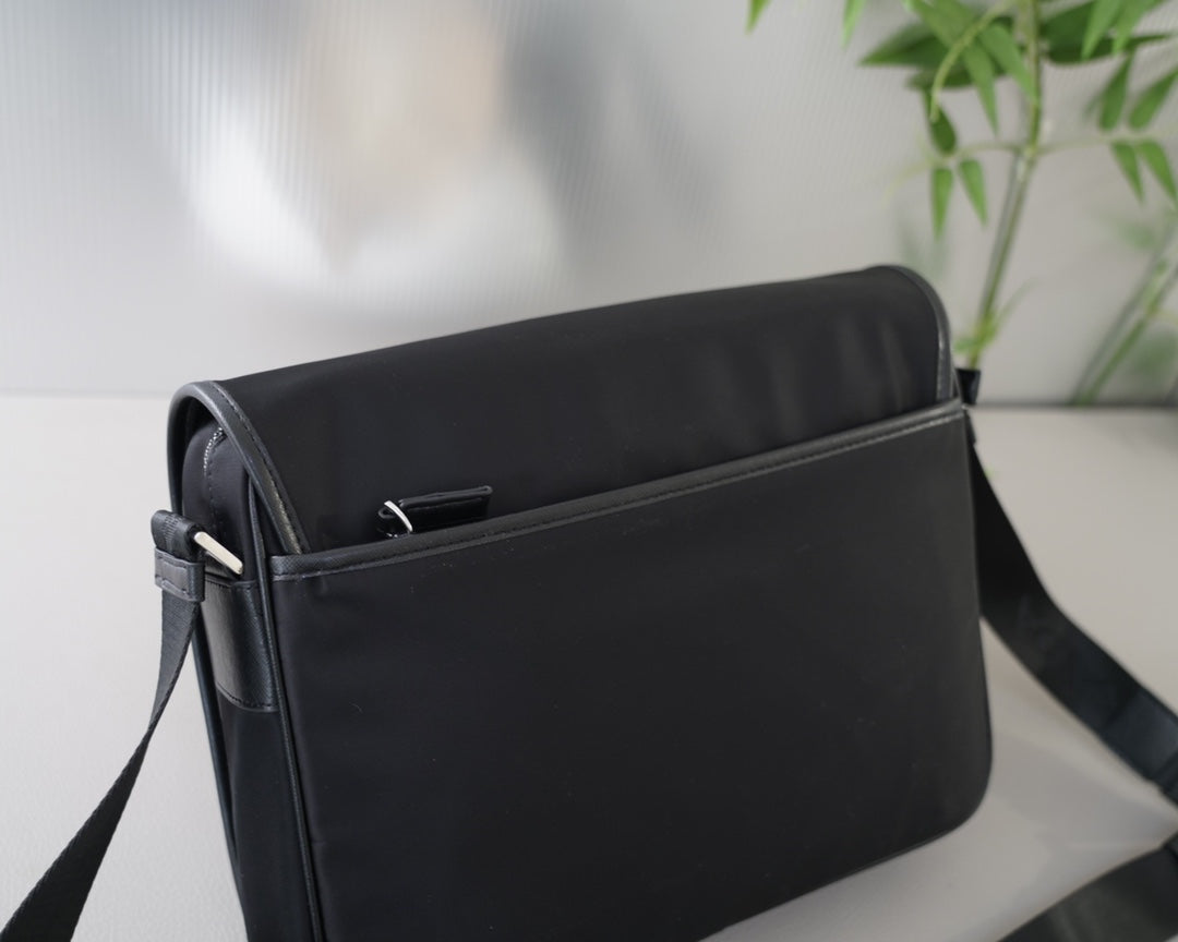 PRADA BAG-048