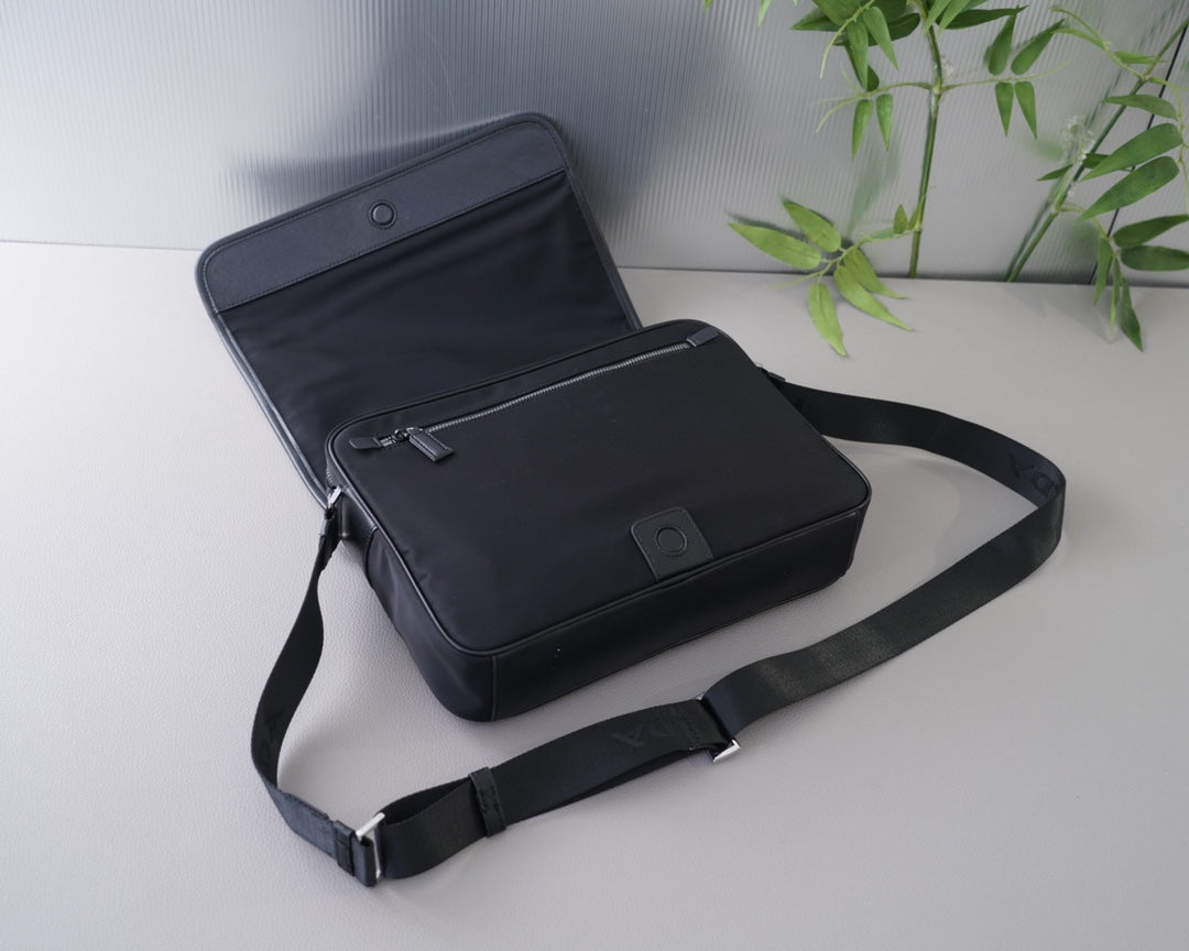PRADA BAG-048