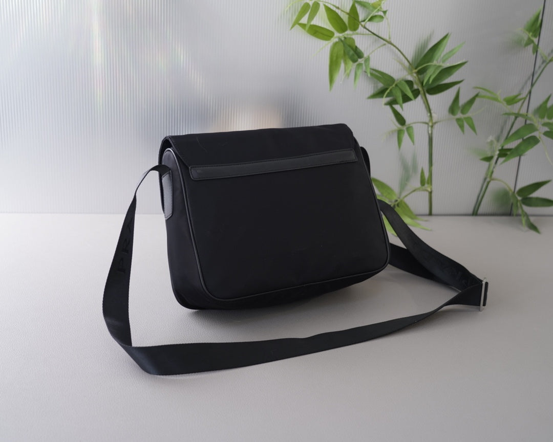 PRADA BAG-049