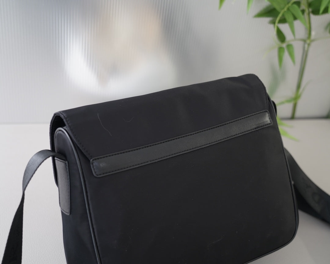 PRADA BAG-049