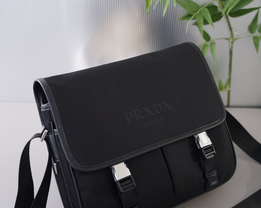 PRADA BAG-050