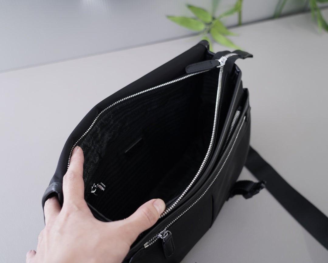 PRADA BAG-050