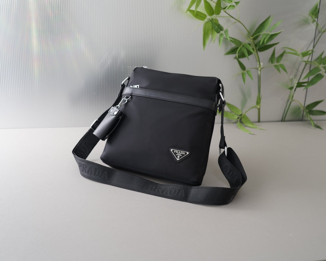 PRADA BAG-051