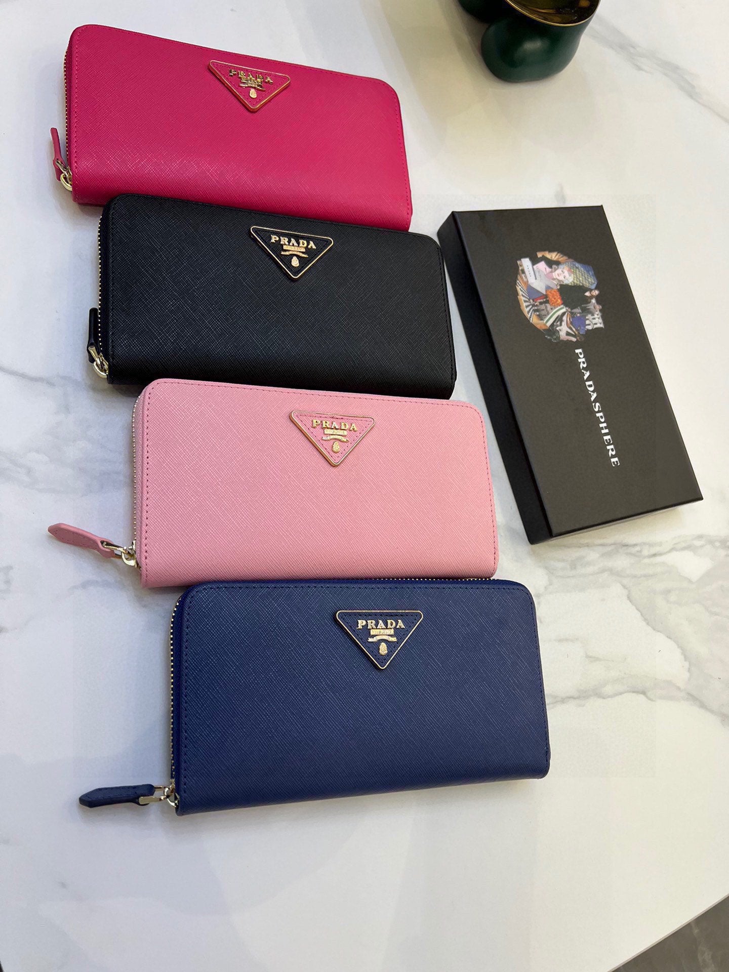 PRADA BAG-054