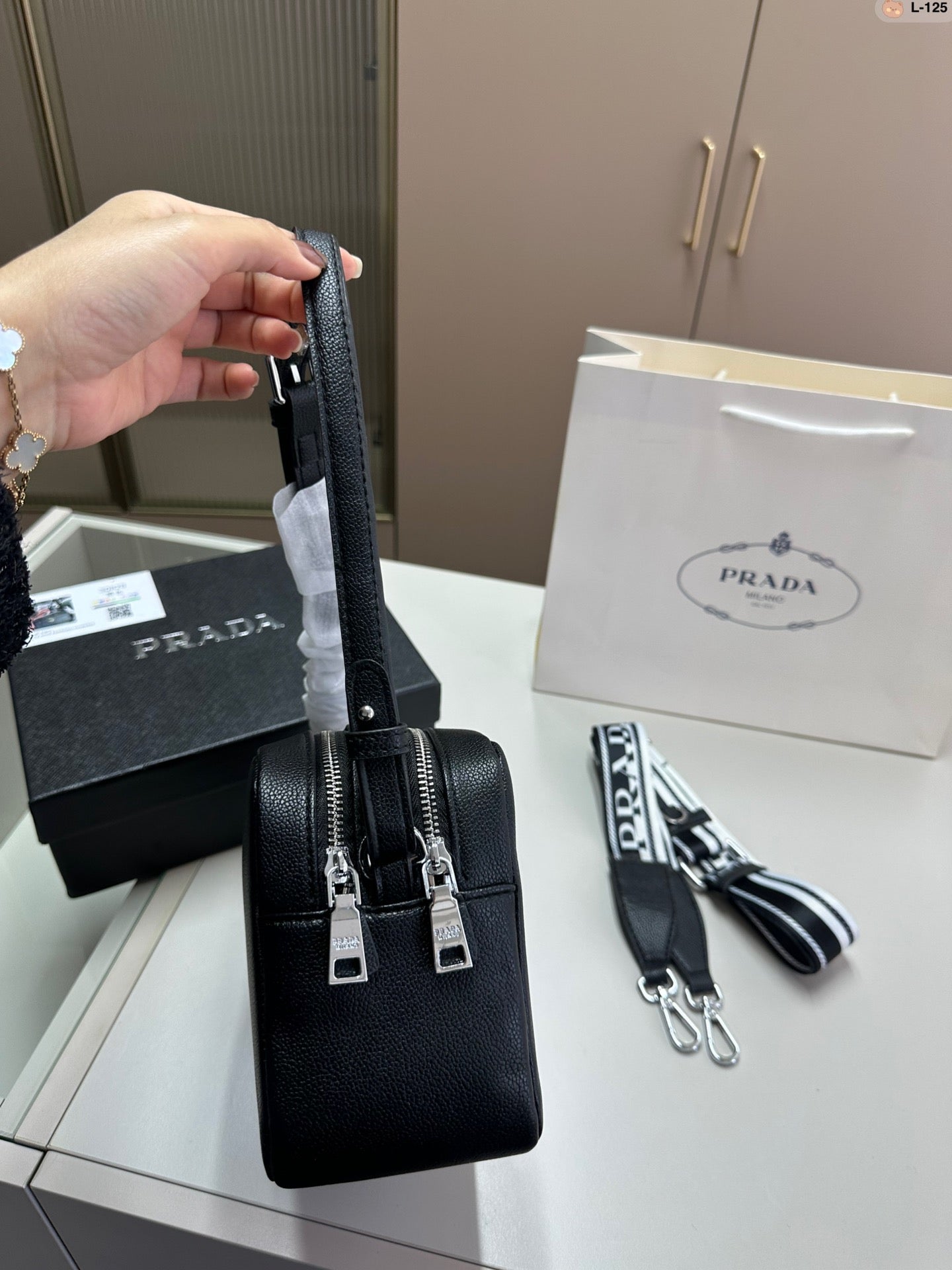 PRADA BAG-062