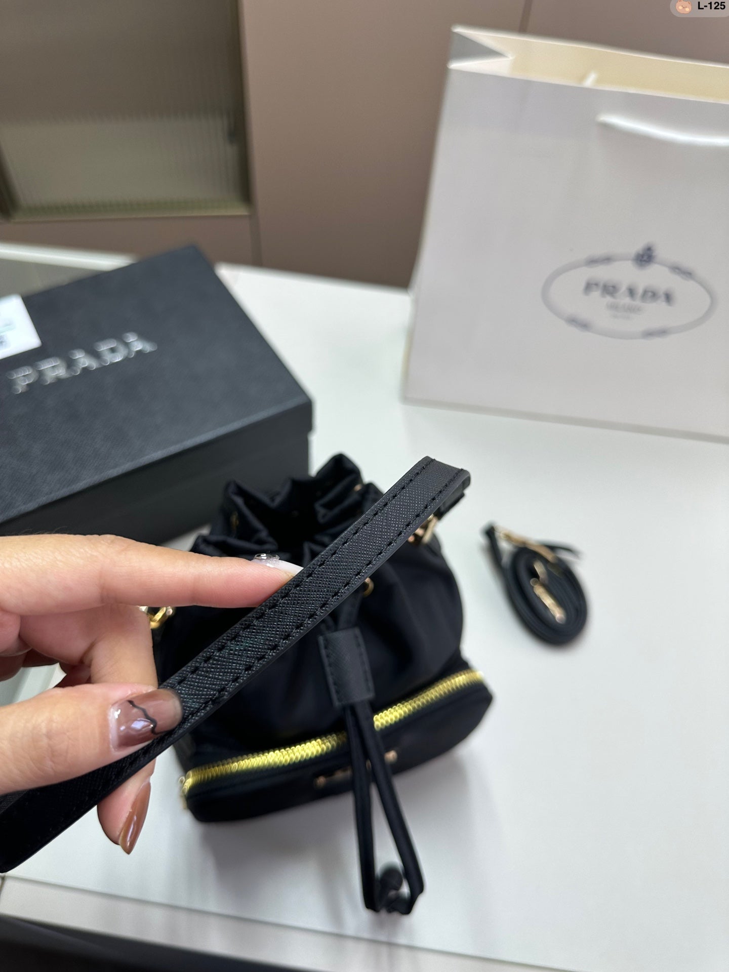 PRADA BAG-064
