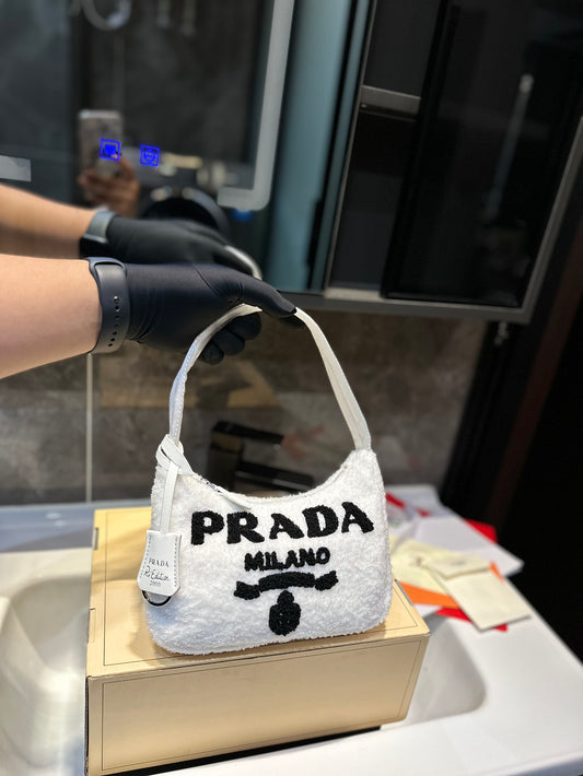 PRADA BAG-067