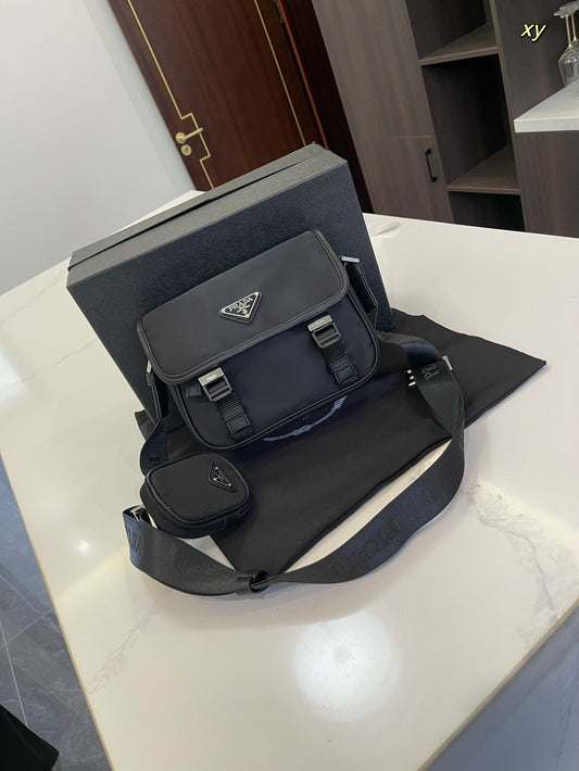 PRADA BAG-070