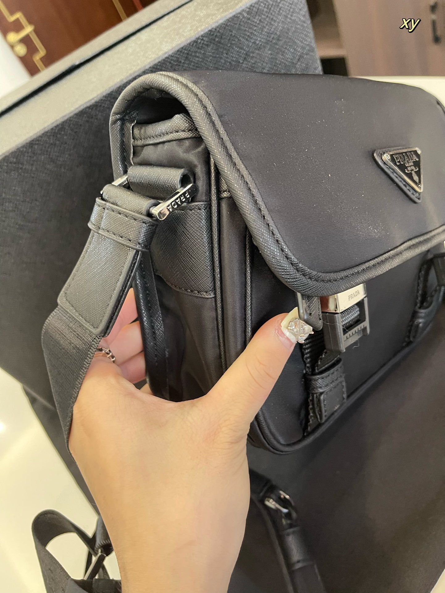 PRADA BAG-070