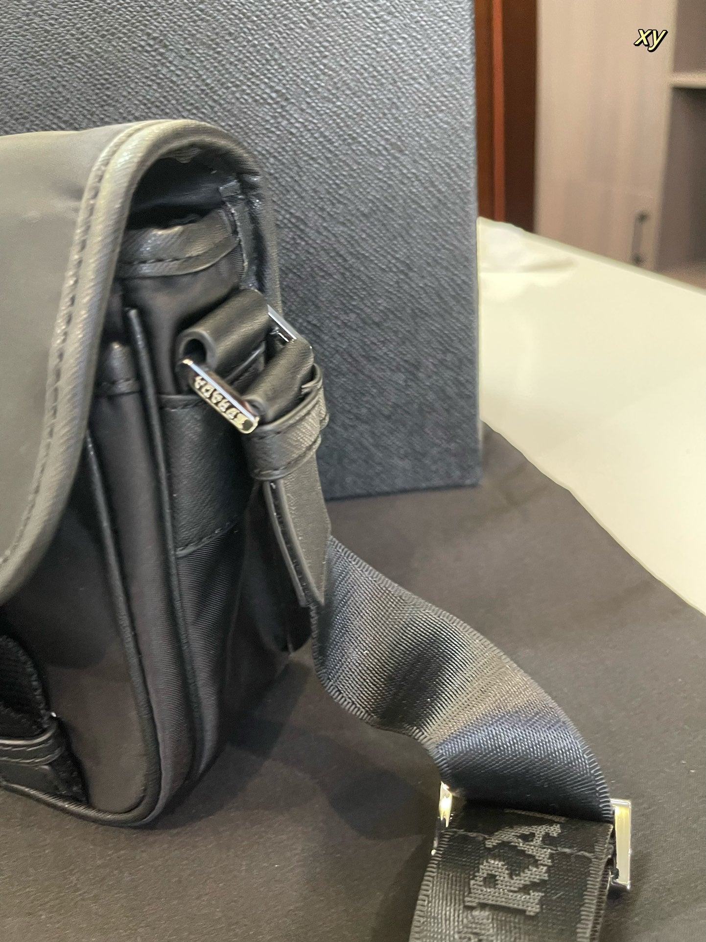 PRADA BAG-070